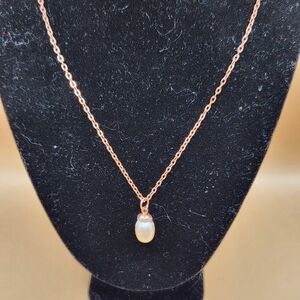 Pink Pearl and Rose Gold Necklace
